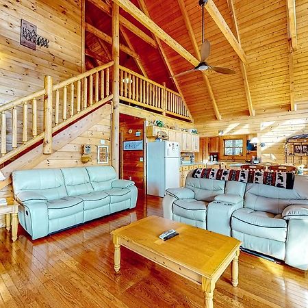 Lazy Bear Lodge Sevierville Extérieur photo