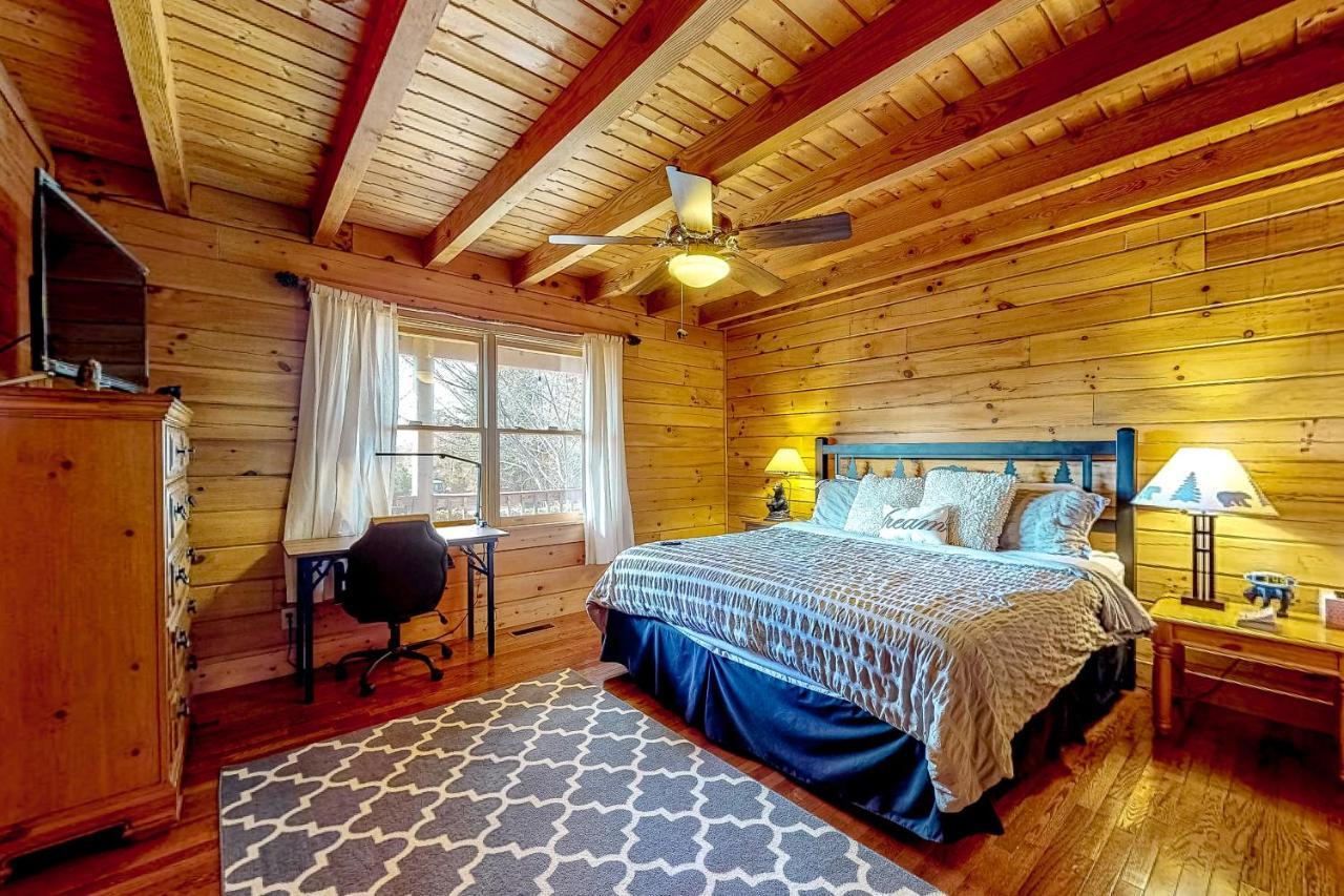 Lazy Bear Lodge Sevierville Extérieur photo